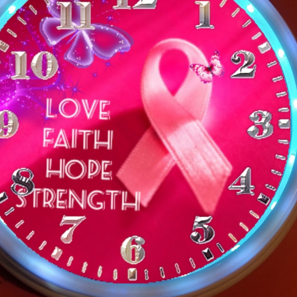 Pink clock - Picture 3 of 3